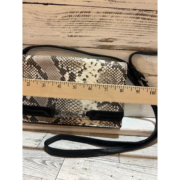 Patricia Nash Apricale Crossbody Wristlet Python taupe grey tan MSRP $169 NEW - Picture 4 of 12
